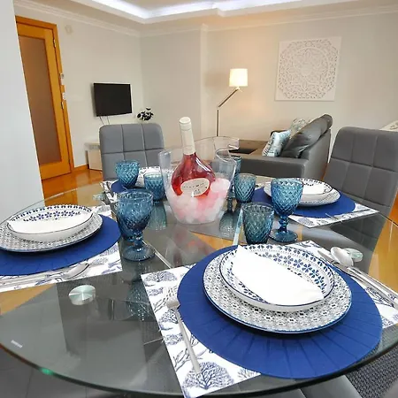 Apartament T2 Centro - Ribeira Vinhas *