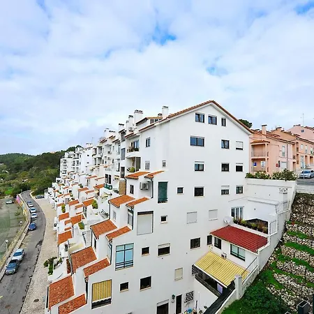 T2 Centro - Ribeira Vinhas Apartment *