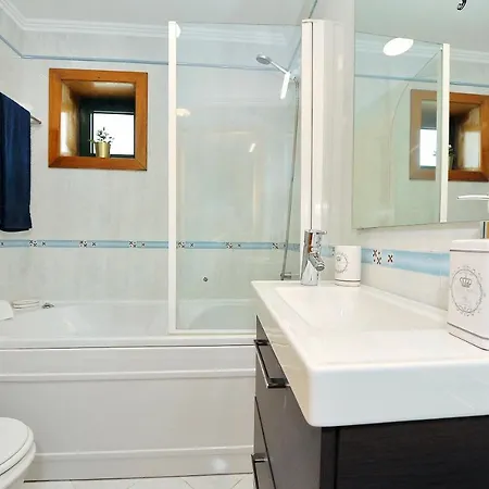 Apartamento T2 Centro - Ribeira Vinhas