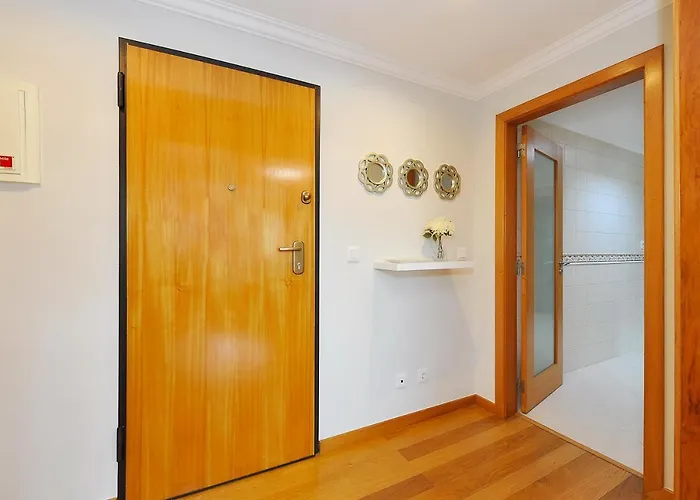 T2 Centro - Ribeira Vinhas Apartamento Cascaes
